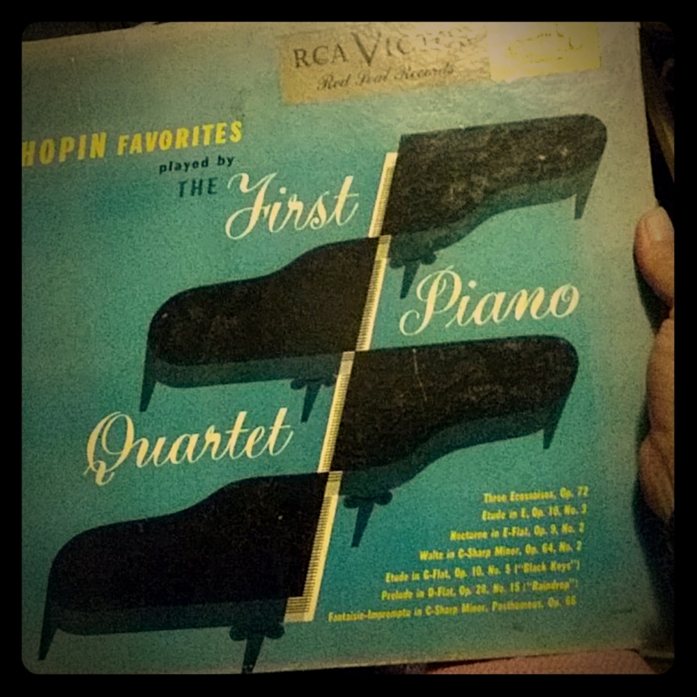 CHOPIN FAVORITES PLAYED BY THE FIRST PIANO QUARTET